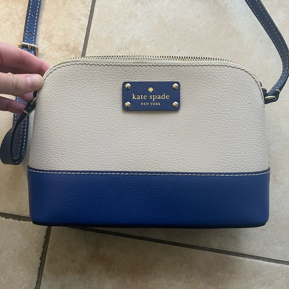 Kate Spade crossbody bag Hanna Wellesley in Pebble and Hyacinth. Vguc